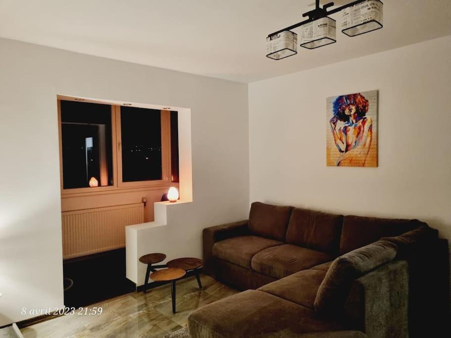 Le Nid D'Adam Apartment Zarnesti Exterior photo